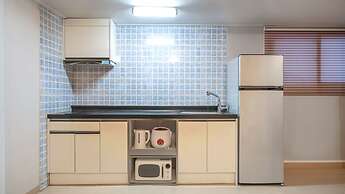 Pocheo Welcome Paw and Meow Pet Pension