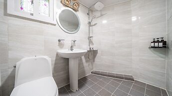 Pocheo Welcome Paw and Meow Pet Pension