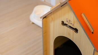 Pocheo Welcome Paw and Meow Pet Pension