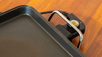 Pocheo Welcome Paw and Meow Pet Pension