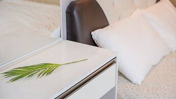 Pocheo Welcome Paw and Meow Pet Pension