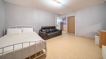 Pocheo Welcome Paw and Meow Pet Pension