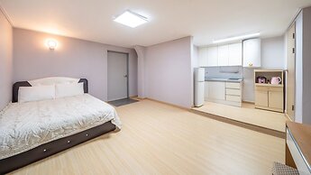 Pocheo Welcome Paw and Meow Pet Pension