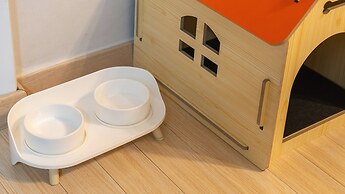 Pocheo Welcome Paw and Meow Pet Pension