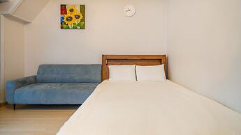 Pocheo Welcome Paw and Meow Pet Pension