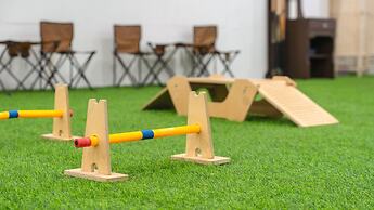 Pocheo Welcome Paw and Meow Pet Pension