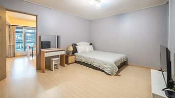 Pocheo Welcome Paw and Meow Pet Pension