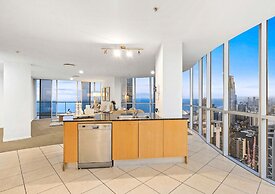 Level 45 Luxury Sub-Penthouse in Surfers