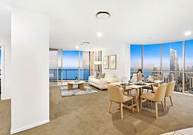 Level 45 Luxury Sub-Penthouse in Surfers