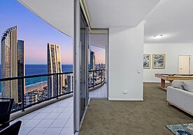 Level 45 Luxury Sub-Penthouse in Surfers