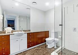 Level 45 Luxury Sub-Penthouse in Surfers