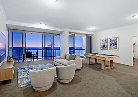 Level 45 Luxury Sub-Penthouse in Surfers