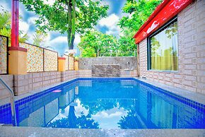 Mountain Majesty Villa