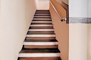 Hotel O Tegalsari Near Tunjungan Plaza