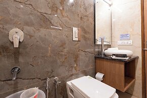 Shining hills by Lawrence Hotels