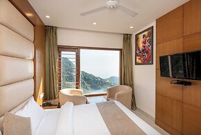 Shining hills by Lawrence Hotels