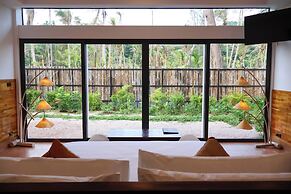 Chaloklum Residence by Kupu