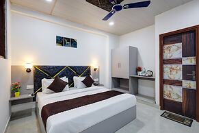 Hotel Warm Welcome Inn Noida Sector 26