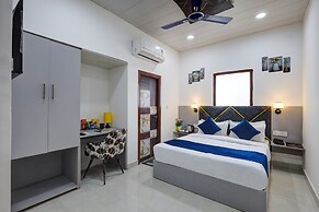 Hotel Warm Welcome Inn Noida Sector 26