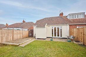 Host Stay Wardman Crescent