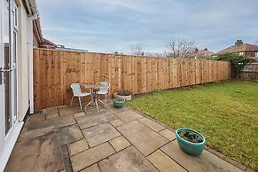 Host Stay Wardman Crescent