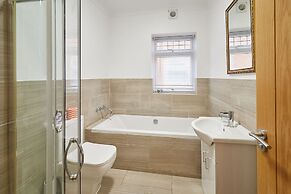 Host Stay Wardman Crescent