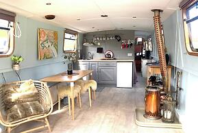 5 Star Stunning Houseboat, no Experience Required! Enjoy the Most Roma