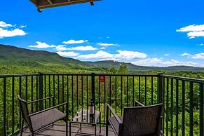 Full Kitchen Hot Tub Indoor Pool Sleeps 6