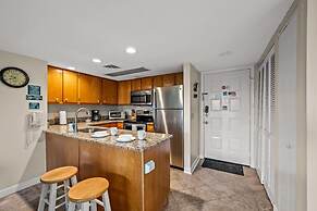 Full Kitchen Hot Tub Indoor Pool Sleeps 6