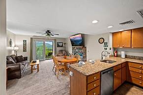 Full Kitchen Hot Tub Indoor Pool Sleeps 6