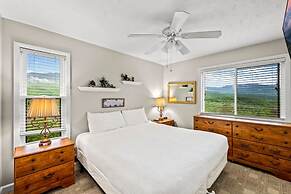 Full Kitchen Hot Tub Indoor Pool Sleeps 6