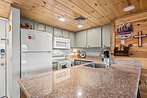 Indoor Pool Sleeps 7 Mountain Views Playground