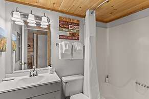 Indoor Pool Sleeps 7 Mountain Views Playground