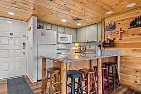 Indoor Pool Sleeps 7 Mountain Views Playground