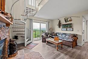 Mountain Views Sleeps 6 Heated Pool Hot Tub