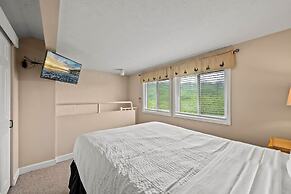 Mountain Views Sleeps 6 Heated Pool Hot Tub