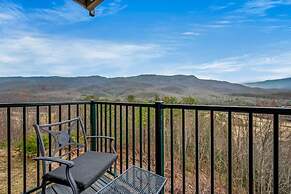 Sleeps 4 Heated Pool Hot Tub Mountain View