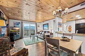 Sleeps 4 Heated Pool Hot Tub Mountain View