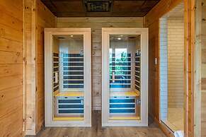 Mountain Views Sauna Hot Tub Fire Pit