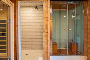 Mountain Views Sauna Hot Tub Fire Pit