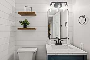 Indoor Pool Mountain Views Hot Tub Sleeps 6