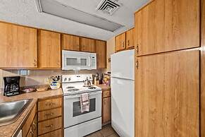 Hot Tub Heated Pool Mountain Views Sleeps 6