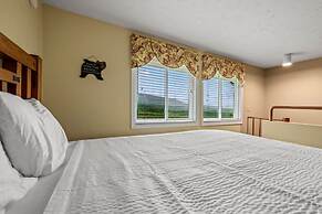 Hot Tub Heated Pool Mountain Views Sleeps 6