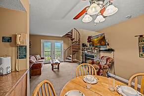 Hot Tub Heated Pool Mountain Views Sleeps 6