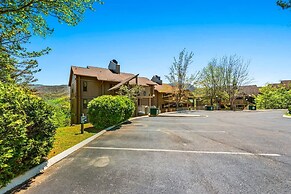 Hot Tub Heated Pool Mountain Views Sleeps 6