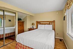 Hot Tub Heated Pool Mountain Views Sleeps 6