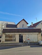 Oliasi Poissy