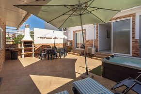 Zurrinha Holidays With Jacuzzi