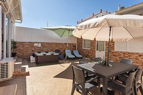 Zurrinha Holidays With Jacuzzi