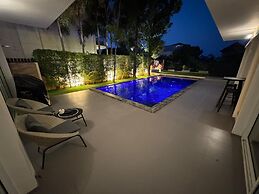 Luxury with Ocean Views&Private Rooftop